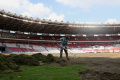 revitalisasi-rumput-stadion-utama-gelora-bung-karno_20240626_194302.jpg
