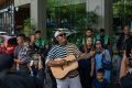 ribuan-driver-grab-nobar-film-srimulat_20231218_232447.jpg