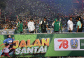 ribuan-orang-ikuti-jalan-sehat-hari-santri_20231021_102555.jpg