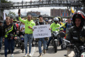 Ribuan Pengendara Motor Protes Pembatasan Mobilitas di Kolombia