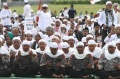 Ribuan Umat Muslim Mulai Memenuhi Lapangan Monas