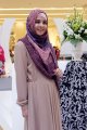 Risty Tagor Hadiri Pameran Hijab