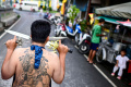Ritual Tusuk Pipi pada Festival Vegetarian di Thailand