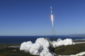 Roket SpaceX Berhasil Meluncurkan Satelit Mata-mata AS