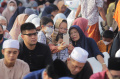 Salat Idul Fitri 1443 H di Depan Gereja Koinonia Jatinegara