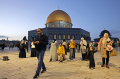 salat-tarawih-di-masjid-al-aqsa-dibayangi-dan-dibatasi-israel_20240311_202523.jpg