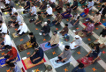 salat-tarawih-pertama-di-masjid-pusdai-jabar_20220402_214958.jpg