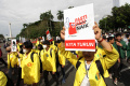 Saling Dorong Warnai Demo Mahasiswa di Patung Kuda