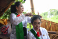 sambut-hari-ibu-di-kampung-budaya-polowijen_20231216_204954.jpg