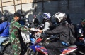 Sambut HUT Ke-75 TNI Pusenkav Kodiklatad Bagikan 5.000 Masker