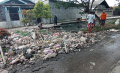 sampah-di-kali-kaya-teluk-naga-kab-tangerang-dikeluhkan-warga_20220419_212333.jpg