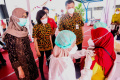 sampoerna-dukung-percepatan-vaksinasi-booster-sektor-industri_20220225_230804.jpg