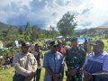 Satgas Yonif Mekanis 203/AK Hadiri Pameran UKM di Distrik Pirime