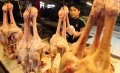 Sebulan Jelang Ramadan Harga Daging Ayam Turun di Kota Bandung