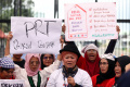 Sejumlah Aktivis Aksi Tuntut DPR Sahkan RUU PPRT