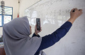 Sekolah Daring di Palembang Hindari Paparan Asap Karhutla