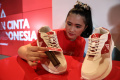 sepatu-desain-spesial-kitkat-dengan-aerostreet_20230130_195255.jpg