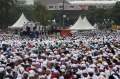 Shalat Jumat Aksi Damai 212 di Monas