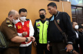Sidang Perdana Ricky Rizal dalam Kasus Pembunuhan Brigadir J