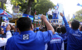 simpatisan-partai-demokrat-meriahkan-pendaftaran-pemilu-2024_20220805_180429.jpg