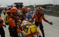 Simulasi Evakuasi Korban Kecelakaan Tol