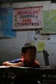 Siswa Terpaksa Belajar di Sekolah Rusak