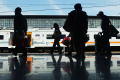 suasana-stasiun-pasar-senen-h-2-lebaran_20240408_172445.jpg