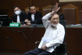 surya-darmadi-divonis-15-tahun-dan-denda-1-miliar_20230223_185326.jpg