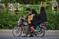 Taliban Wajibkan Perempuan Afghanistan Pakai Burqa