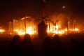 teatrikal-tragedi-karbala-peringati-10-muharam-di-irak_20220810_210210.jpg
