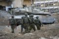 Tentara Israel Mendekati Jantung Gaza