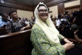 Terlibat Korupsi Alkes, Siti Fadilah Divonis 4 Tahun Penjara