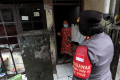 Tes PCR Massal Klaster Covid-19 di Taman Sari Jakarta Barat