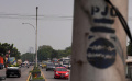 tiang-pju-di-jalan-soekarno-hatta-kota-bandung-rusak_20231109_201213.jpg