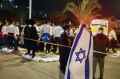 tiga-warga-israel-tewas-diserang-saat-rayakan-hari-kemerdekaan_20220506_141242.jpg