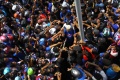 Tim Arema FC dan Aremania Rayakan Kemanangan