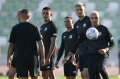 Timnas Kosta Rika Latihan Fisik