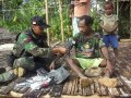 tni-patroli-pengamanan-patok-perbatasan-ri-png_20160217_144435.jpg