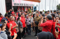 tokoh-tokoh-pdi-perjuangan-yang-turut-ziarah-ke-makam-bungkarno_20231103_193124.jpg