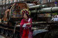 ukraina-pamerkan-alutsista-rusia-yang-berhasil-dihancurkan_20220823_213111.jpg
