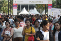 umat-katolik-sambut-paus-fransiskus-jelang-misa-akbar-di-gbk_20240905_203628.jpg
