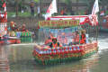 Uniknya Perahu dari Botol Bekas di Festival Cinta Lingkungan