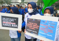unjuk-rasa-buruh-di-gedung-sate-tuntut-umk-naik_20221207_153745.jpg