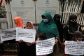Unjuk Rasa Etnis Rohingya di Depan Kantor UNHCR