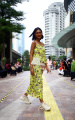 urbanasia-citayam-fashion-week-2022-di-lotte-shopping-avenue_20220828_193819.jpg