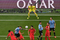 uruguay-vs-korea-selatan_20221124_205629.jpg