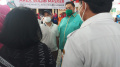 vaksinasi-covid-19-bersama-ivan-gunawan_20210731_120244.jpg