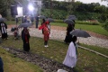 velove-kaligis-dan-dolken-syuting-film-hujan-bulan-juni_20170523_111631.jpg