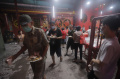  Vihara Dharma Bhakti Petak Sembilan Bagikan Takjil Gratis