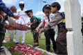 Wagub Jabar Uu Ruzhanul Ulum Ziarah Bersama Pelajar TK-SD ke TMP Cikutra